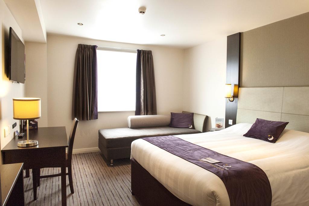 Premier Inn London Wimbledon South Habitación foto